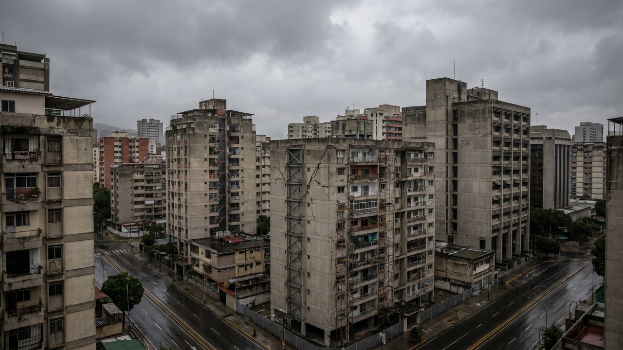 Edificios de Caracas con daños estructurales — 1967 · INCÍSOS