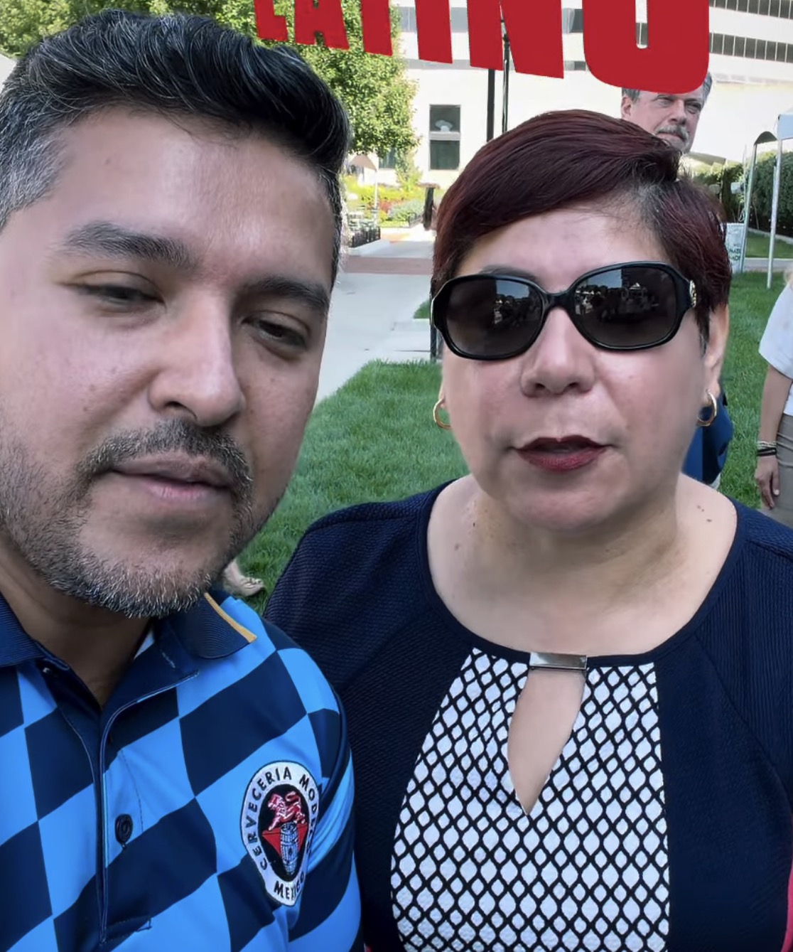 Yerar Márquez (izquierda) y Ramona Reyes, en el Columbus Commons. Foto proporcionada.